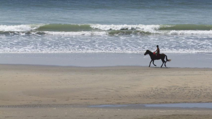 তারুণ্যেই কেন বাংলাদেশ ঘুরে ফেলা উচিত