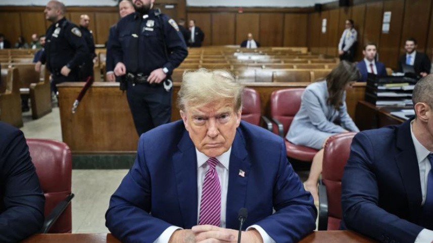 প্রেসিডেন্ট হওয়ার আগে ফৌজদারি মামলায় আদালতে যেতে হয়েছিল ট্রাম্পকে। ফাইল ছবি: সংগৃহীত