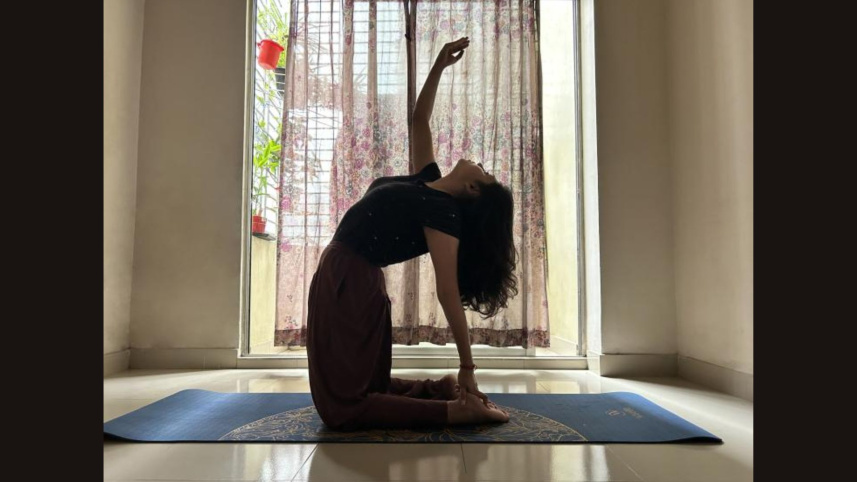 সহজ যোগব্যায়ামে যেভাবে দূর করতে পারবেন পিঠের ব্যথা