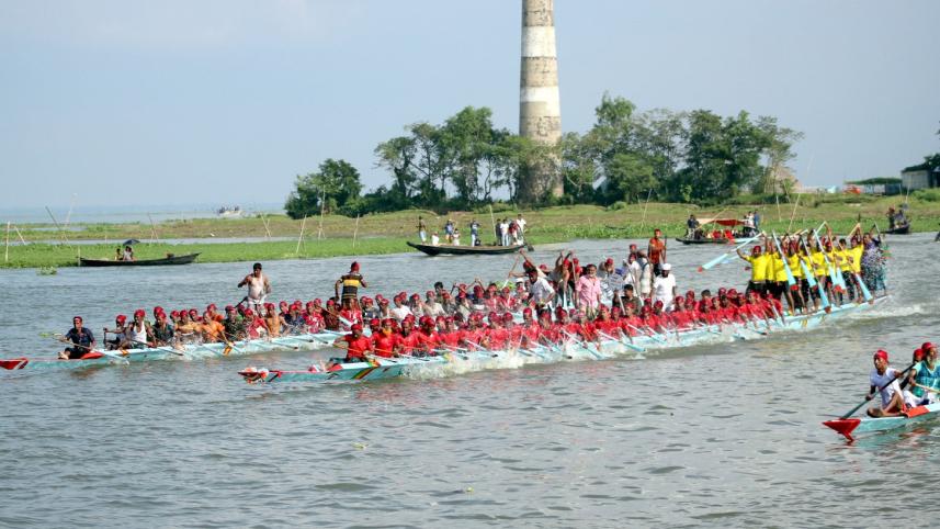 Brahmanbaria_Boat race held_Pic_02.jpg
