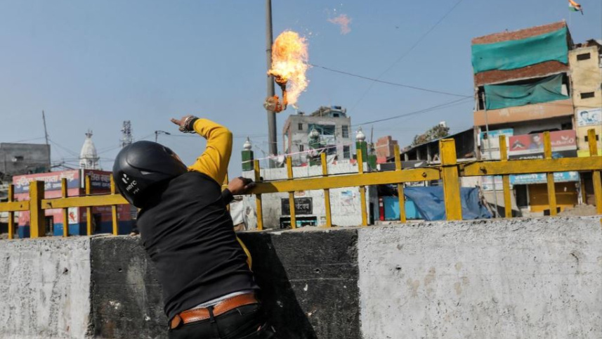 delhi_clash_reuters1.JPG