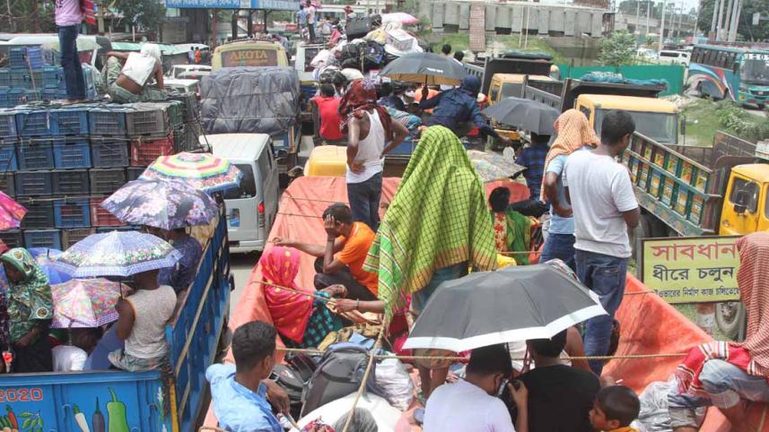 Dhaka-Tangail highway 2 Eid Jul 31.jpg