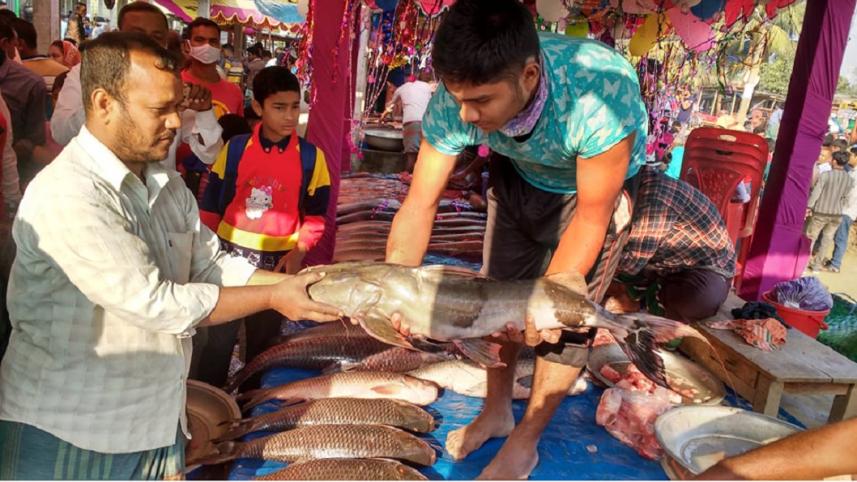 Joypurhat fish fair pic 01.jpg