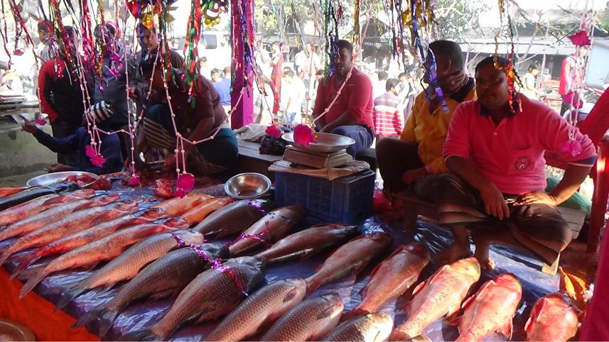 Joypurhat fish fair pic 03.jpg