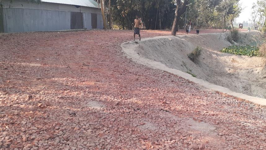 Lalmonirhat_Road_Corruption_1_6Mar2020