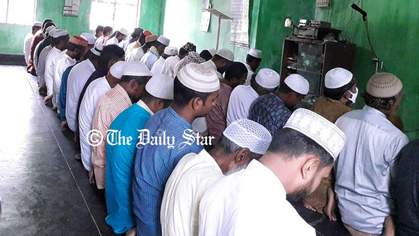 Three-Union-of-Lalmonirhat-celebrating-eid-today2_DS.jpg