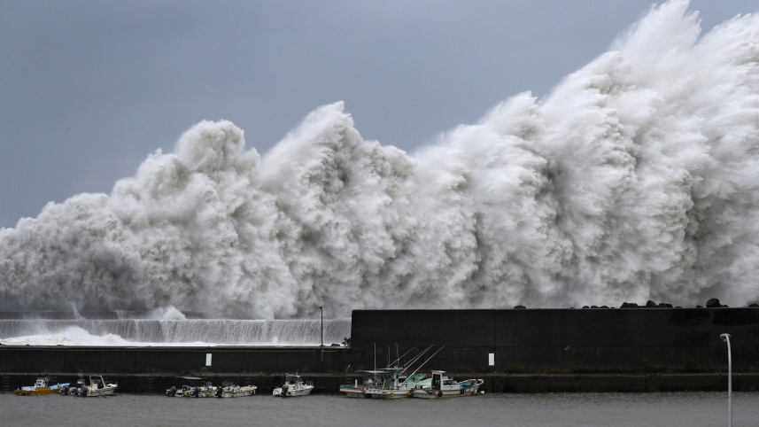 typhoon-jebi5.JPG