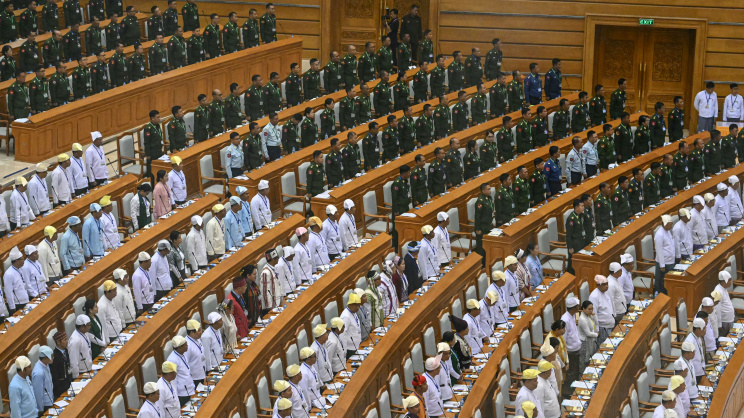 মিয়ানমারের নতুন পার্লামেন্টে সেনা সদস্যদের আধিক্য। ছবি: এএফপি