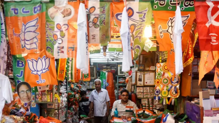 নির্বাচনী জ্বরে ভুগছে পশ্চিমবঙ্গ। ছবি: স্টেটসম্যান