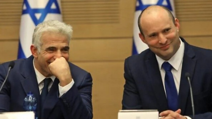 নাফতালি বেনেট ও ইয়াইর লাপিদ। ছবি: রয়টার্স
