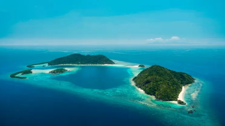  Name bawah-5-islands-view-from-the-plane