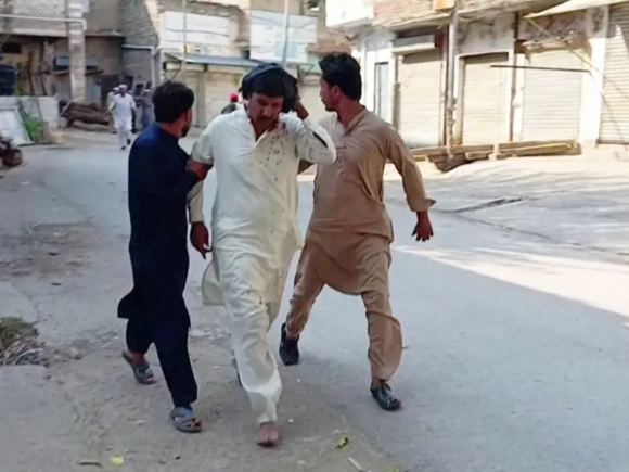 pakistan bomb