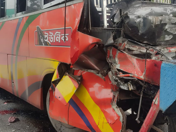 ফেনীতে সড়ক দুর্ঘটনা