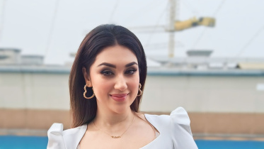 অভিনেত্রী অপু বিশ্বাস। ফাইল ছবি: ভেরিফায়েড ফেসবুক পেজ থেকে নেওয়া