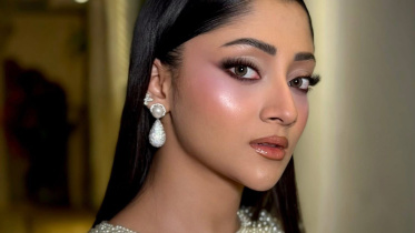 অভিনেত্রী পূজা চেরি। ছবি: ভেরিফায়েড ফেসবুক পেজ থেকে নেওয়া