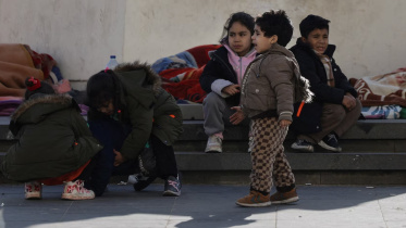 ইসরায়েলের হামলা লেবাননে বাস্তুচ্যুত ৭ লাখ মানুষ। ছবি: রয়টার্স 