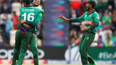 2019-06-24T154256Z_1069280209_RC1A9ABF14D0_RTRMADP_3_CRICKET-WORLDCUP-BGD-AFG.JPG