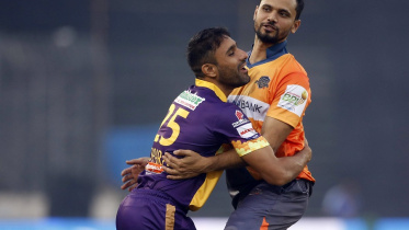 Mashrafe Mortaza and Robi Bopara