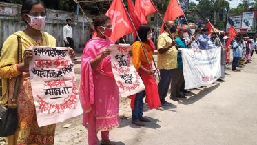Bogura_Bus_Fare_hike_Protes.jpg