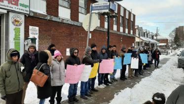 canada human chain-1.jpg