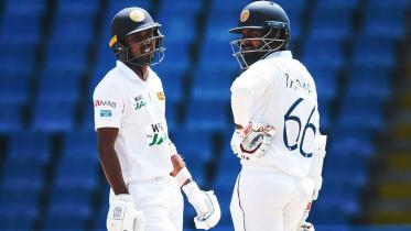 Lahiru Thirimanne and Oshada Fernando