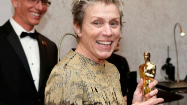 Frances McDormand with Oscar