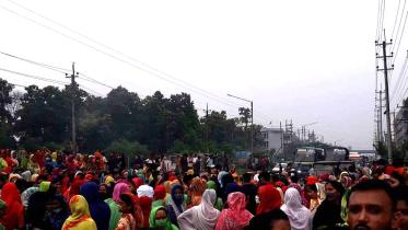 Gazipur-(2)- 29 July 2020-Garments Worker Unrest At Salna Oxford-4.jpg
