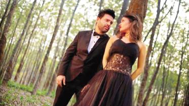 Hahib Wahid and Ayesha Marzana