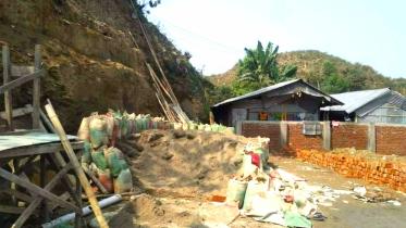 hill razing.jpg