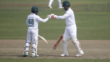 Tamim Iqbal & Mominul Haque 