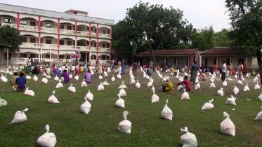Lalmonirhat-flood-relief.jpg
