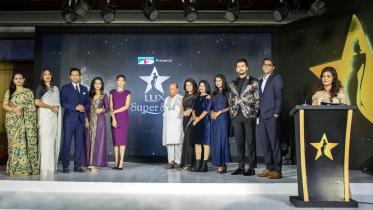 Lux Channel-i beauty contest