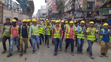 Metro-Rail-Workers-1.jpg
