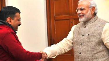narendra modi and arvind kejriwal
