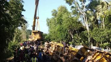 Oil_Train_Derailed.jpg