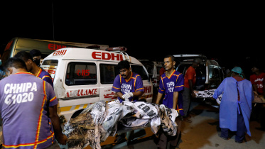 PAKISTAN-AIRPLANE-CRASH.jpg