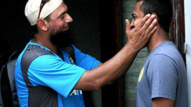 Saqlain-Mushtaq.jpg