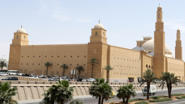 Saudi Corona.jpg