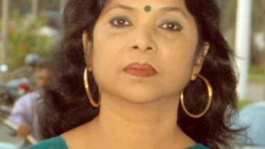Shammi Akhtar Singer