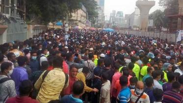 stranded-migrant-workers.jpg