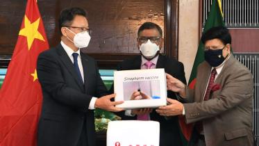 Vaccine handover 2.jpg