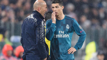 zidane-ronaldo.jpg