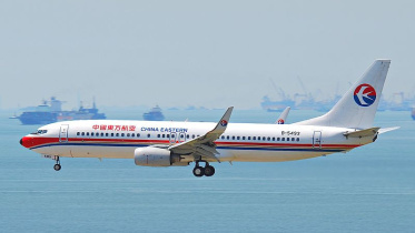 800px-china_eastern_airlines_boeing_737-800_b-5493hkg04.08.2011_615rm_6207496947.jpg