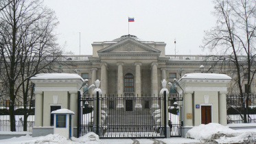 russian-embassy-in-warsaw-07-main-entry.jpg
