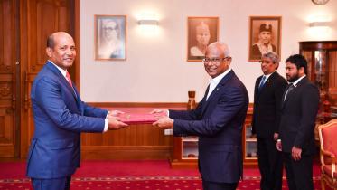 the_new_ambassador_of_bangladesh_to_maldives_presented_his_credentials_to_the_president.jpg
