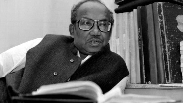 তরুণ মজুমদার.jpg