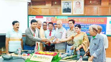 ১৫ গুণীজন পেলেন খাজা উসমান খাঁ সিলভার পেন অ্যাওয়ার্ড
