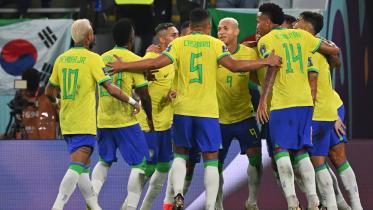 ফুটবলে নিষিদ্ধ হতে পারে ব্রাজিল