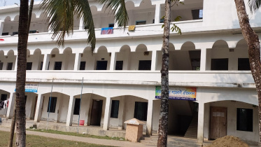 বাবা-মা থাকা ছাত্রদের এতিম দেখিয়ে সরকারি অর্থ আত্মসাতের অভিযোগ