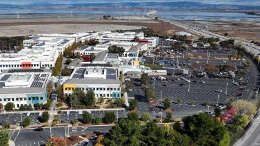 প্রযুক্তি খাতে বিপুল ছাঁটাই কী বার্তা দিচ্ছে.jpg